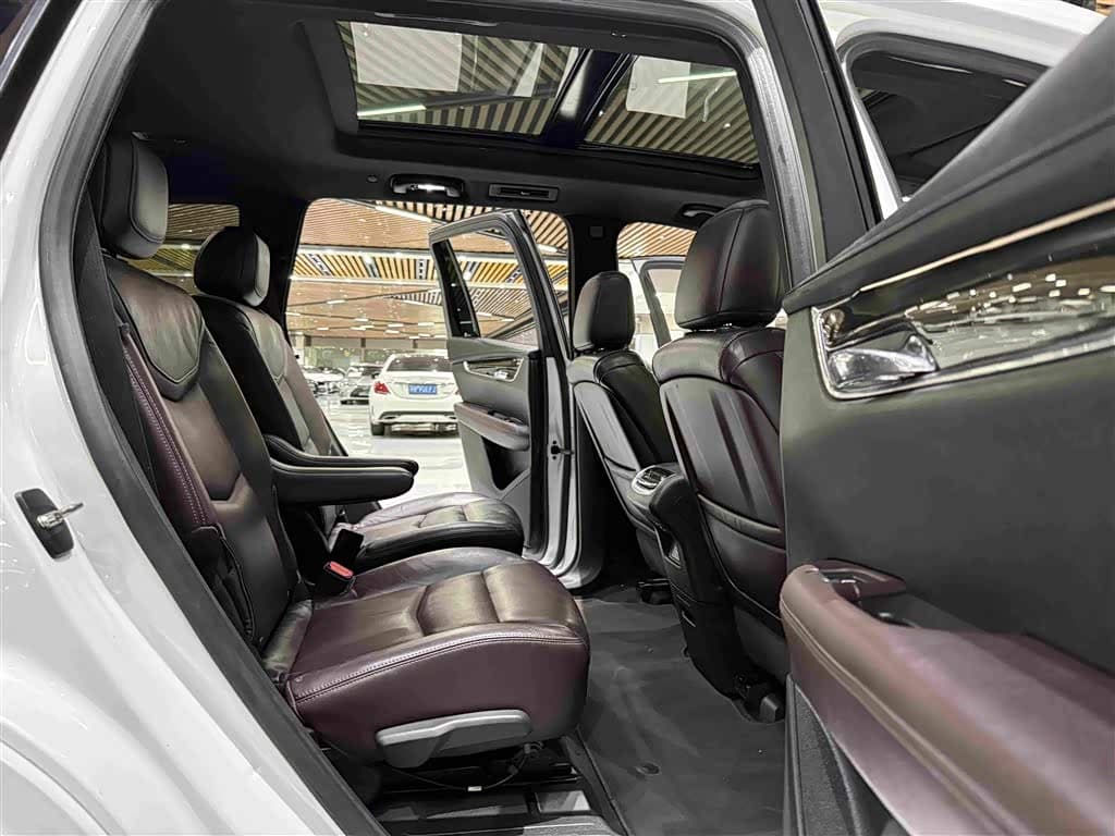 Cadillac XT6 2021 — Фото 9/16