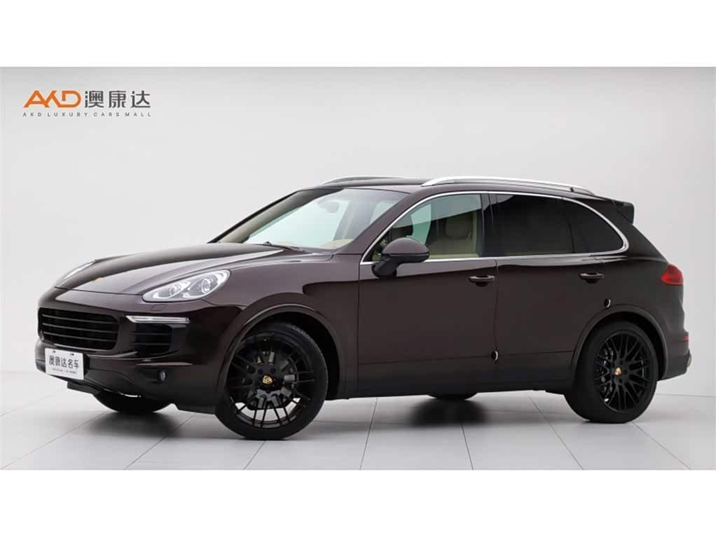 Porsche Cayenne 2017 — Фото 1/10