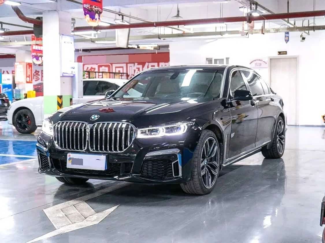 BMW 7 Series 2012 — Фото 1/7