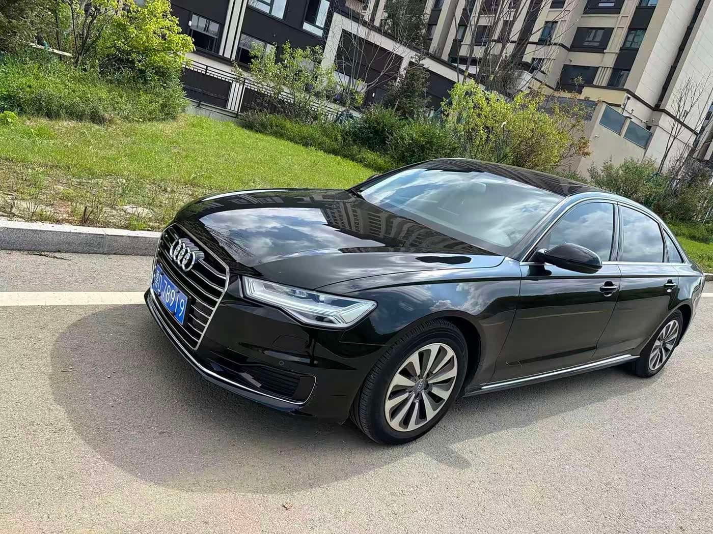 Audi A6L 2017 — Фото 1/5