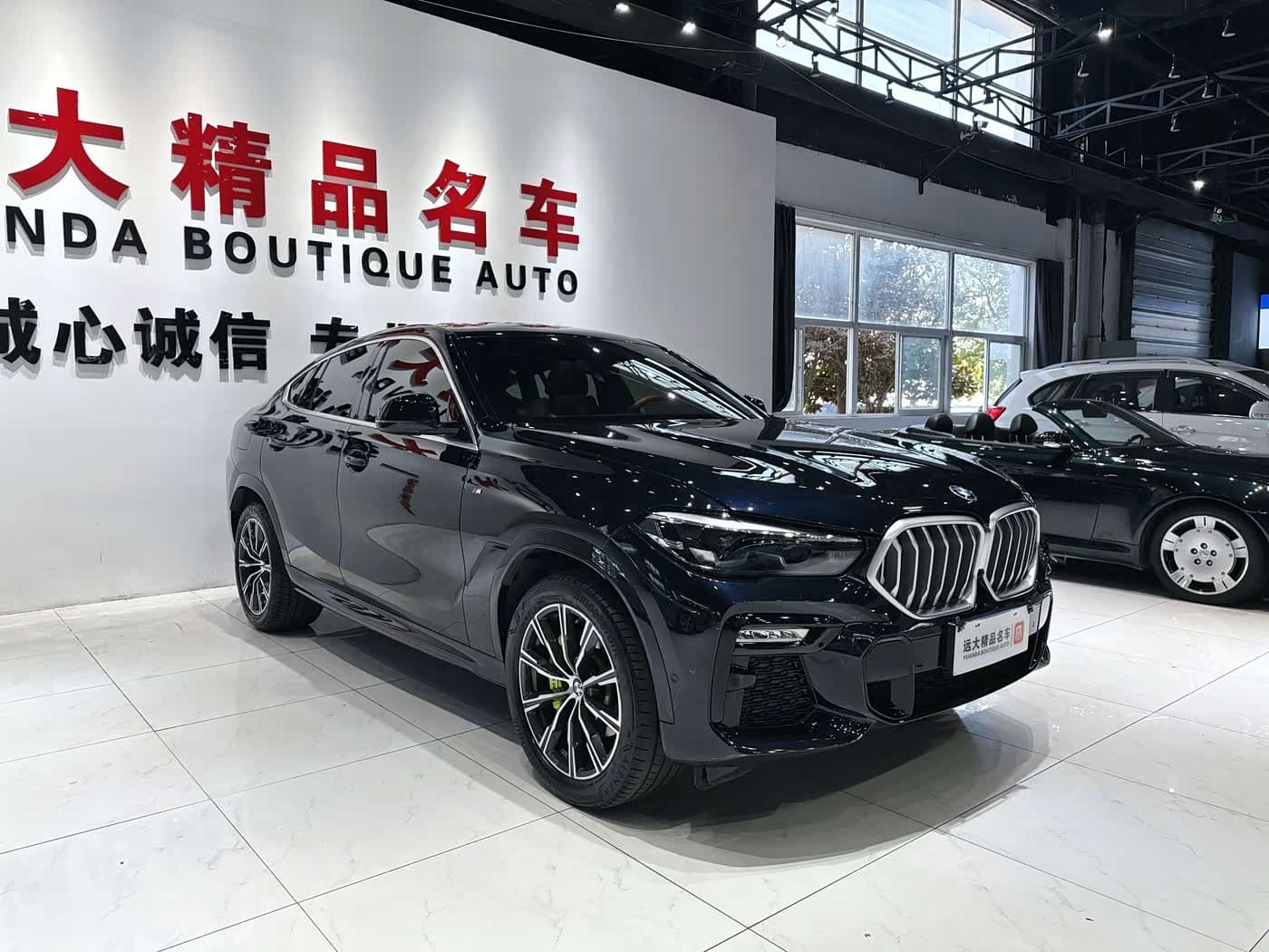 BMW X6 2020 — Фото 2/20
