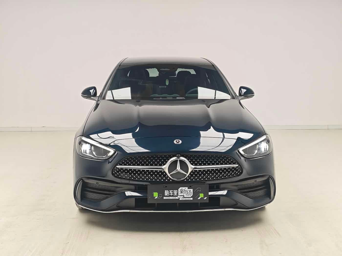Mercedes-Benz C-Class 2023 — Фото 2/17