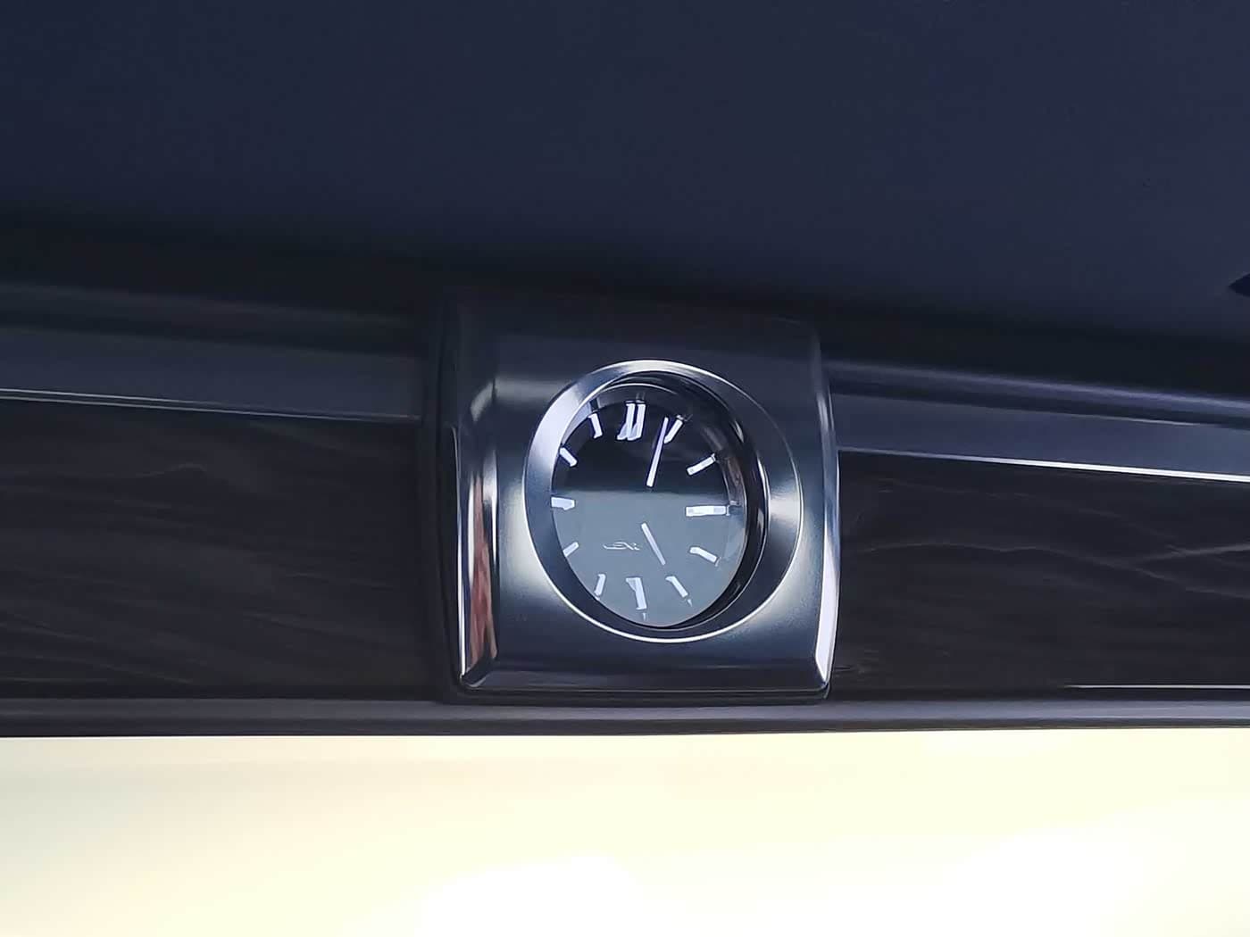 Lexus LM 2022 — Фото 19/20