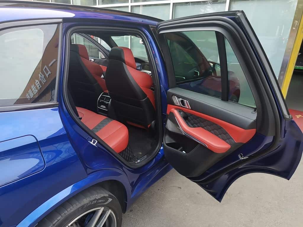 BMW X5 M 2021 — Фото 14/20