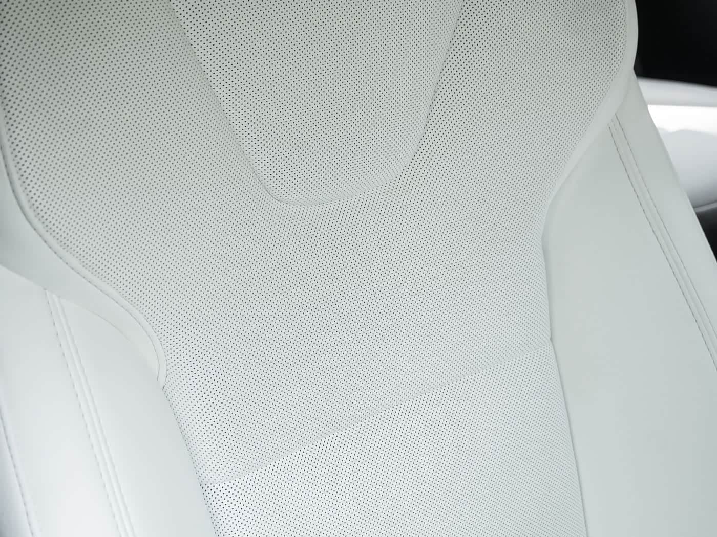 Tesla Model X 2023 — Фото 16/20