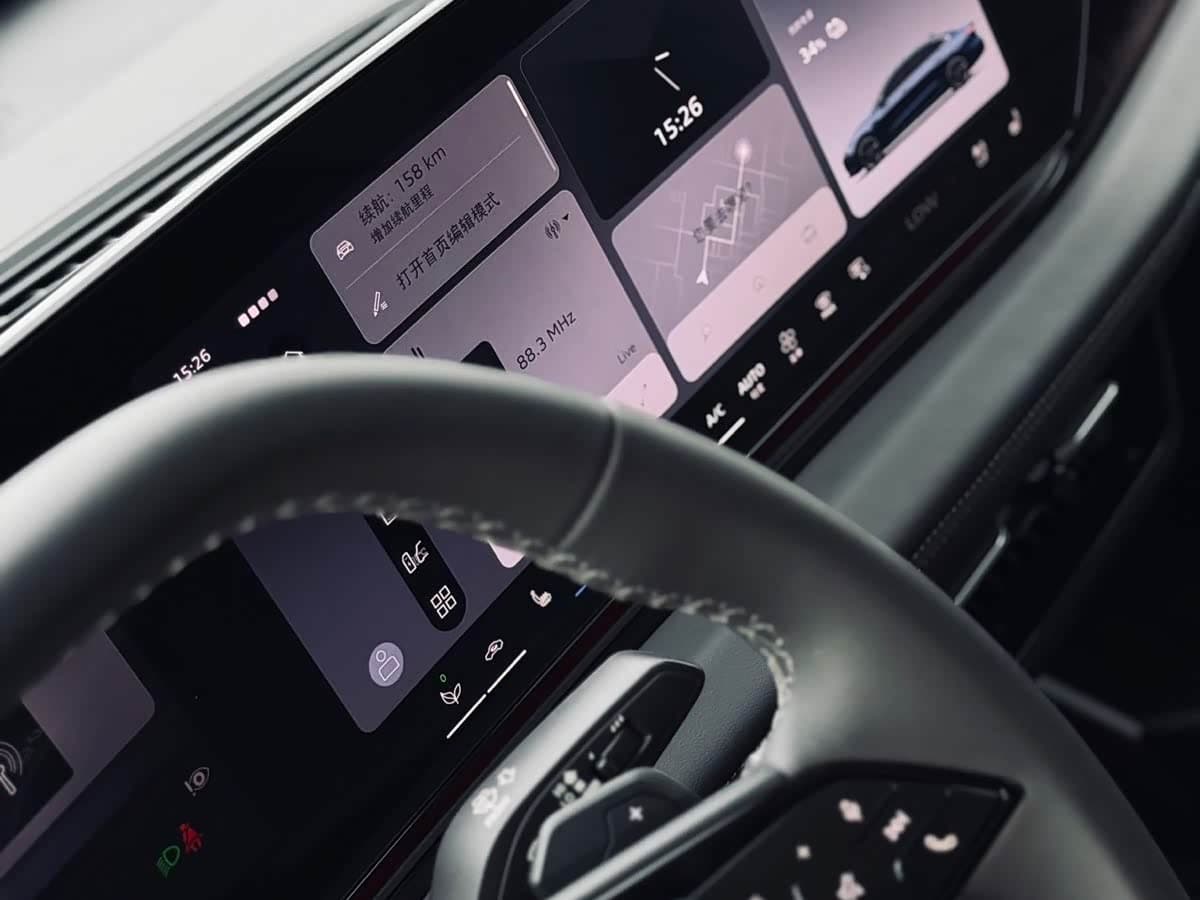 Audi A6L e-tron 2026 — Фото 10/17
