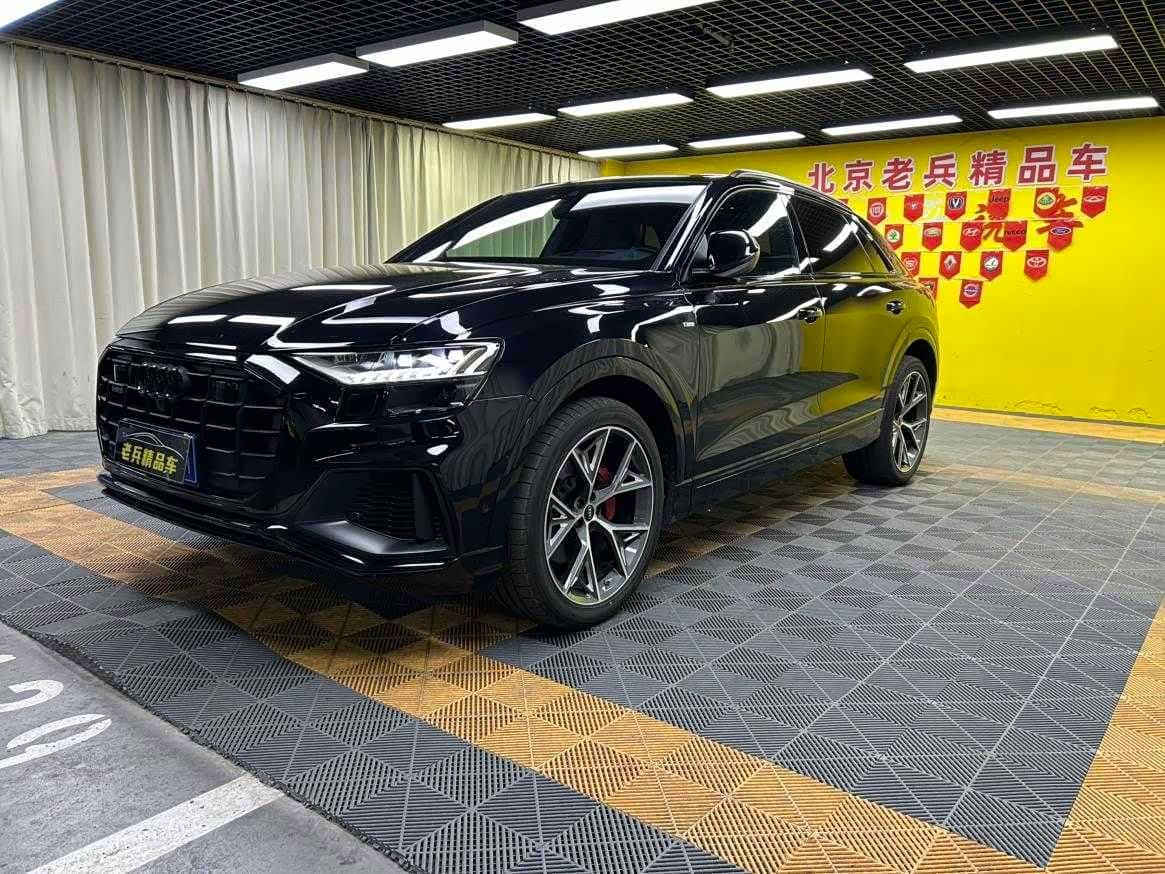 Audi Q8 2021 — Фото 1/20