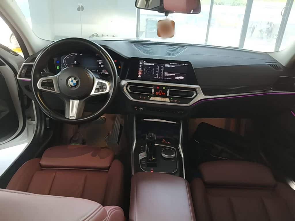 BMW 3 Series 2021 — Фото 10/20