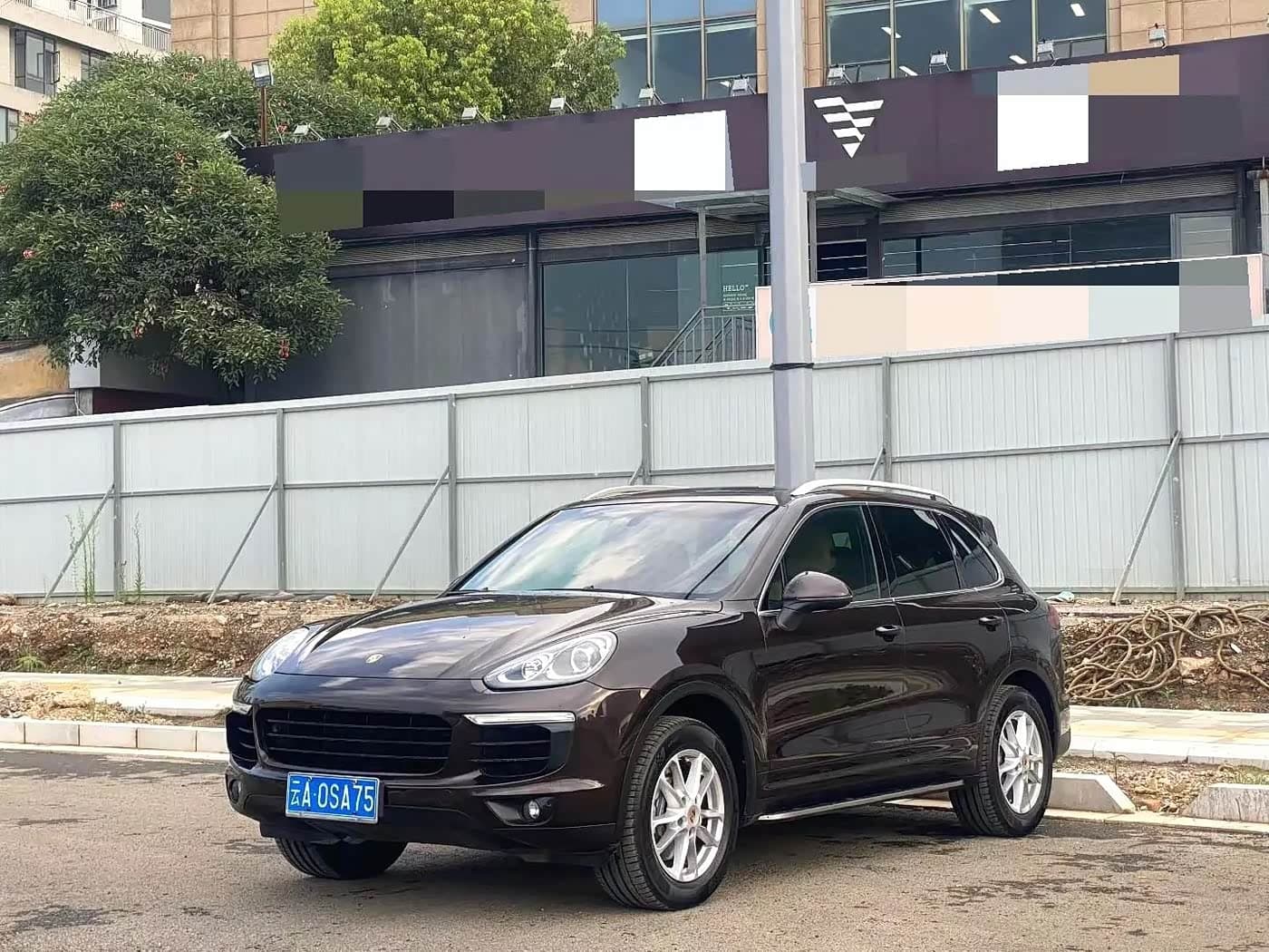 Porsche Cayenne 2016 — Фото 1/9