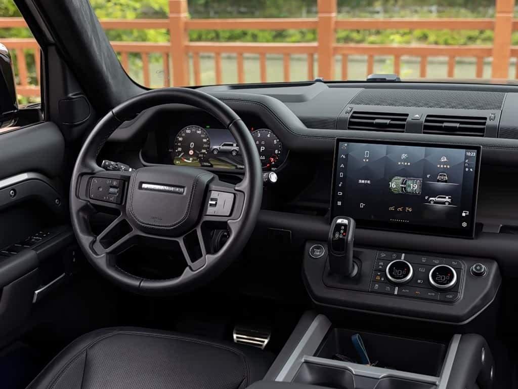 Land Rover Defender 2024 — Фото 11/20