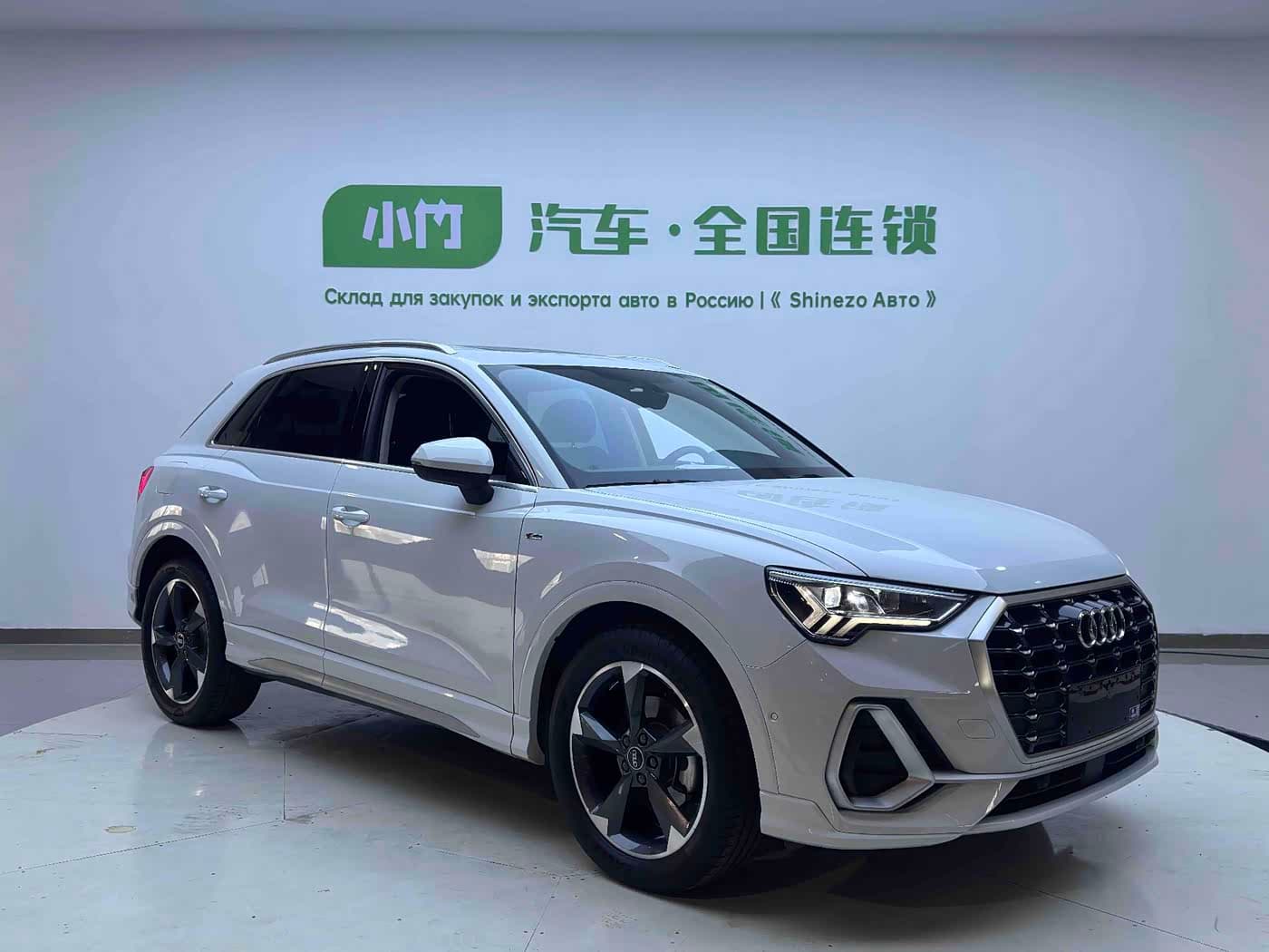 Audi Q3 2022 — Фото 3/20