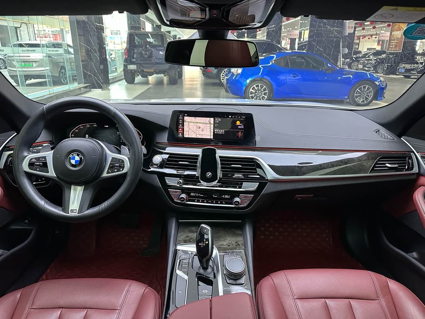 BMW 5 Series 2020 — Фото 13/20