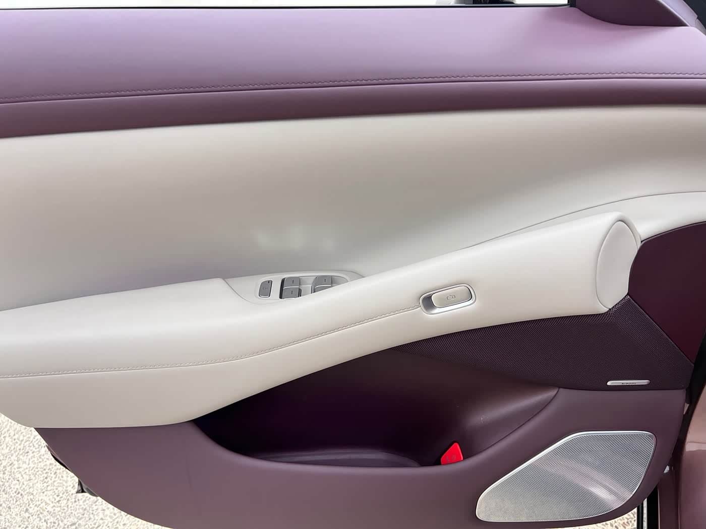 Xiaomi Auto Xiaomi YU7 2025 — Фото 13/20