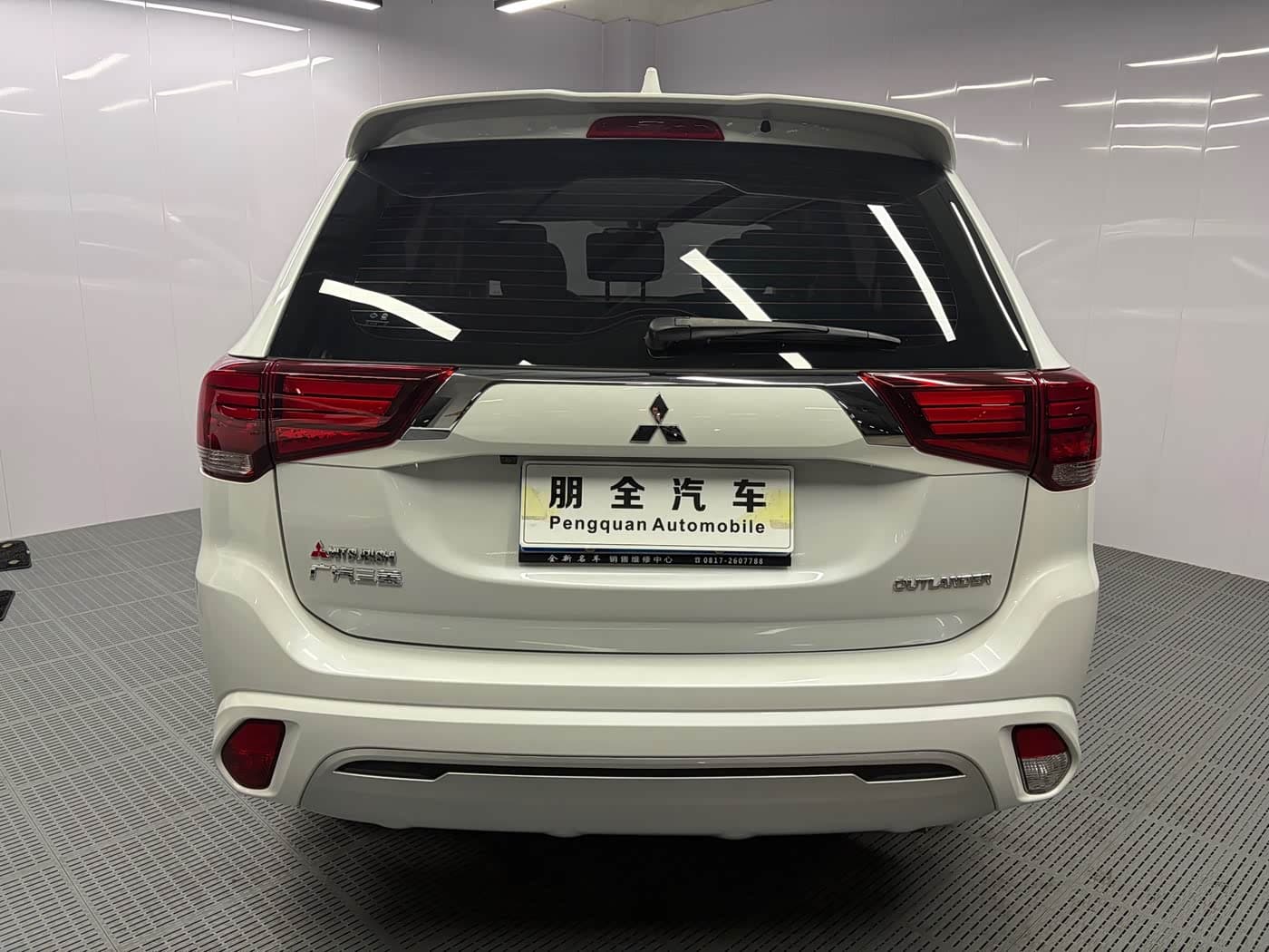 Mitsubishi Outlander 2022 — Фото 18/18
