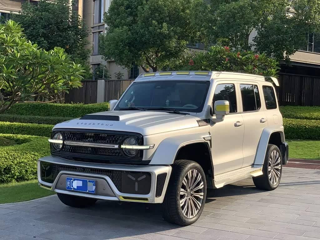 Crossboundary Auto Co-created Tank 300, 2022