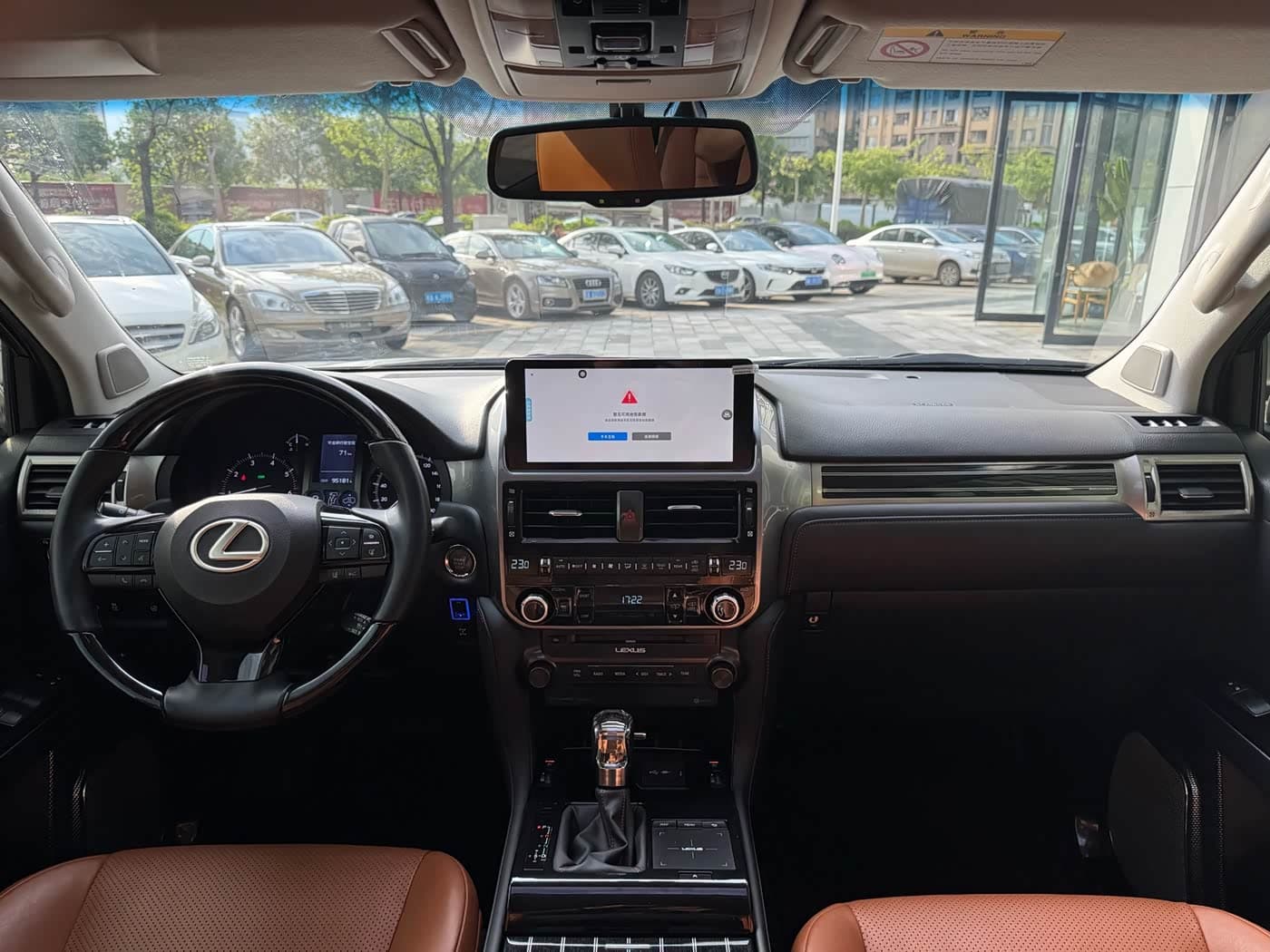 Lexus GX 2017 — Фото 11/13
