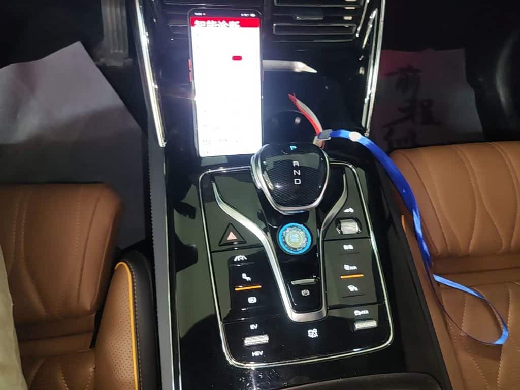 BYD Tang New Energy 2022 — Фото 14/20