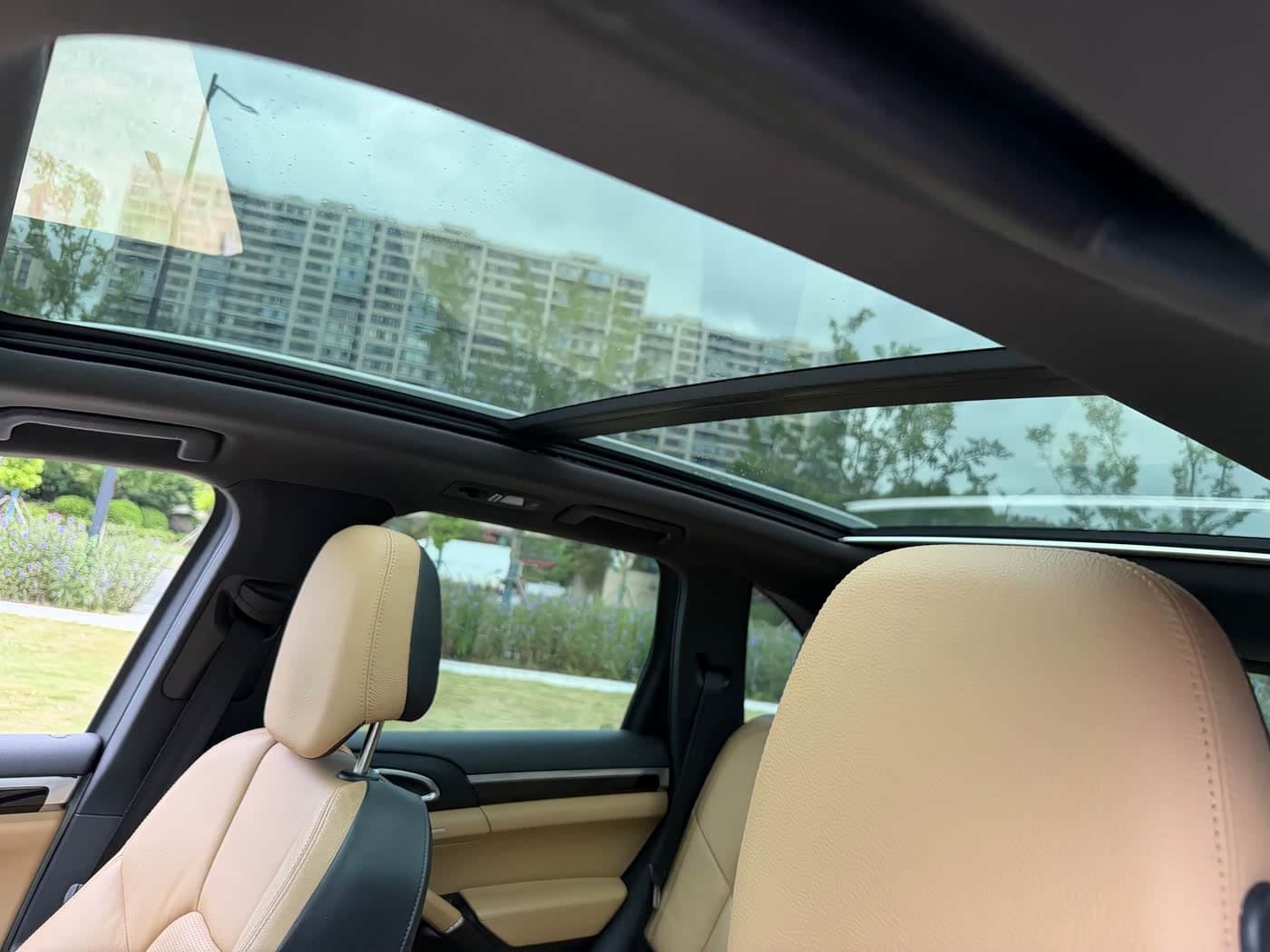 Porsche Cayenne 2015 — Фото 16/20