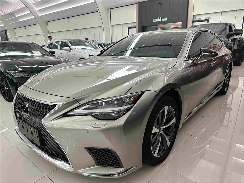 Lexus LS 2021 — Фото 1/19