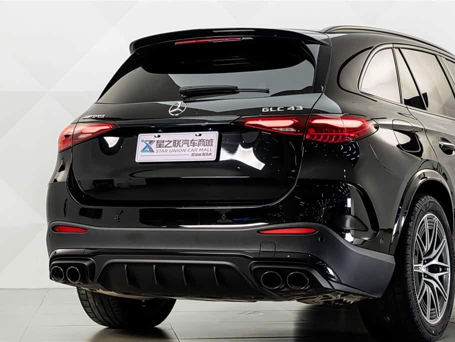 Mercedes-Benz GLC AMG 2025 — Фото 7/20