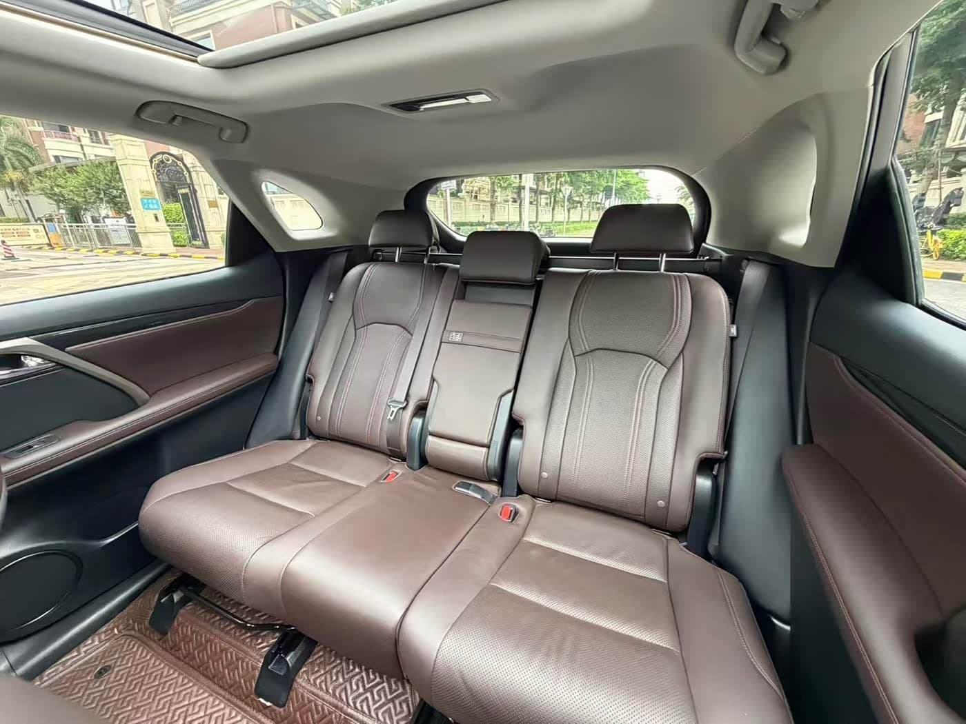 Lexus RX 2020 — Фото 11/18