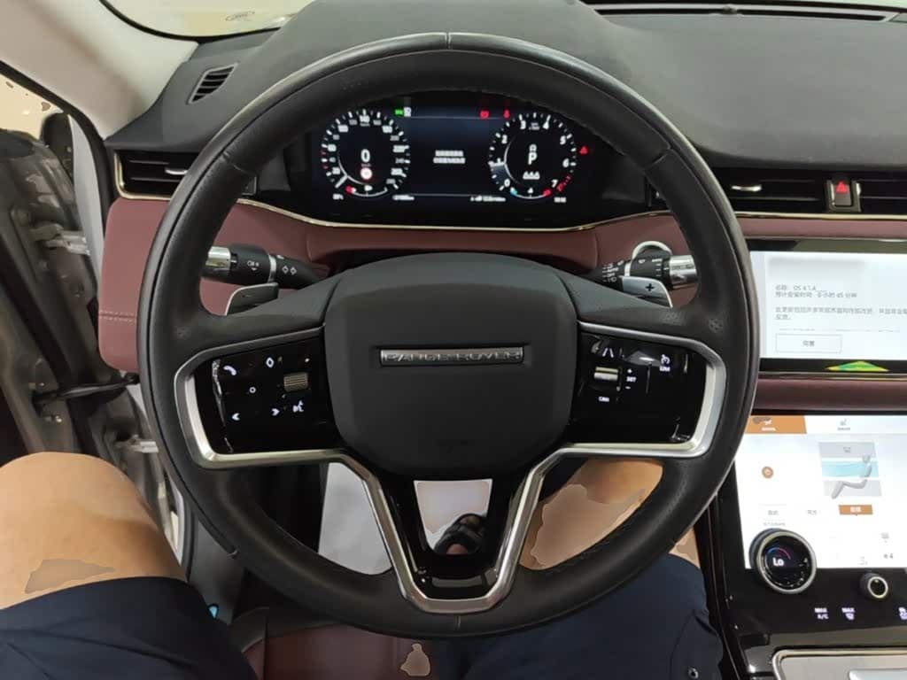 Land Rover Range Rover Evoque 2023 — Фото 11/20