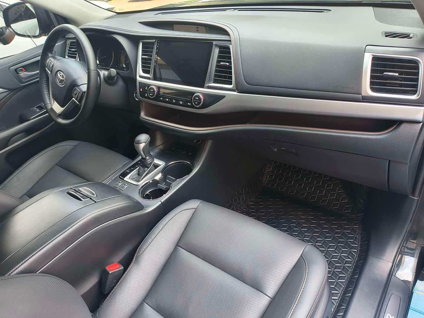 Toyota Highlander 2020 — Фото 17/20