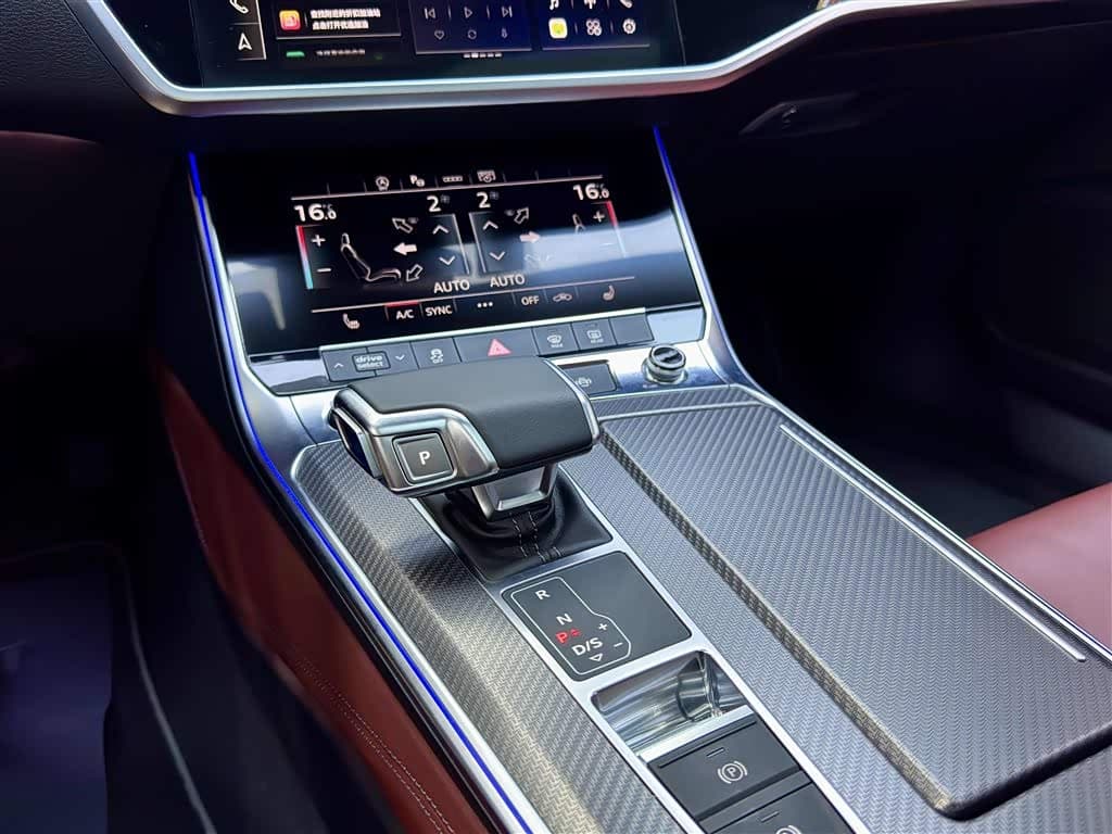 Audi A7L 2024 — Фото 17/17