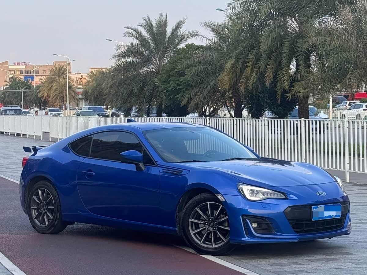 Subaru BRZ 2019 — Фото 1/10
