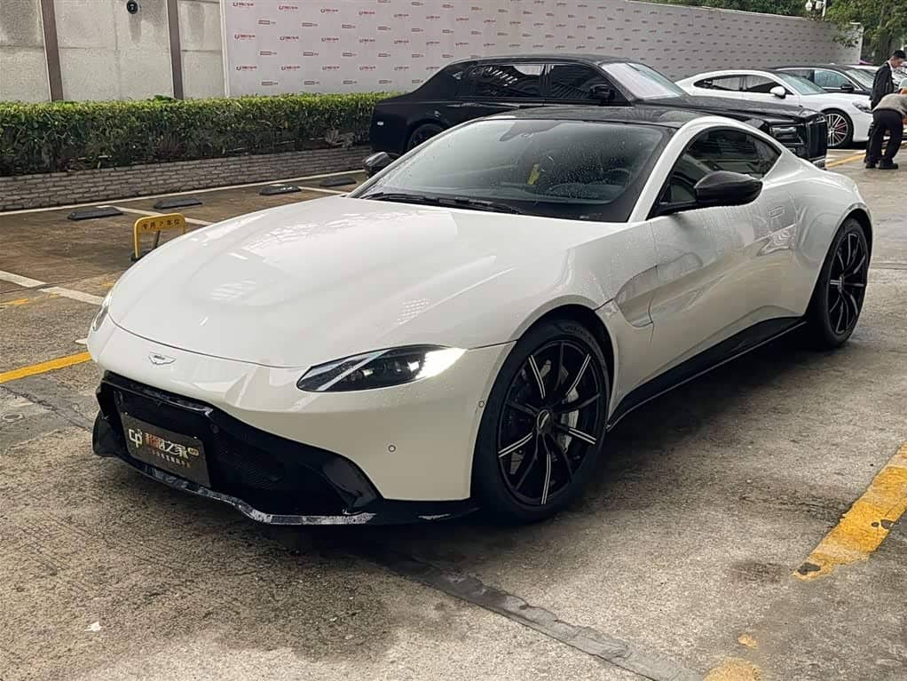 Aston Martin V8 Vantage, 2019