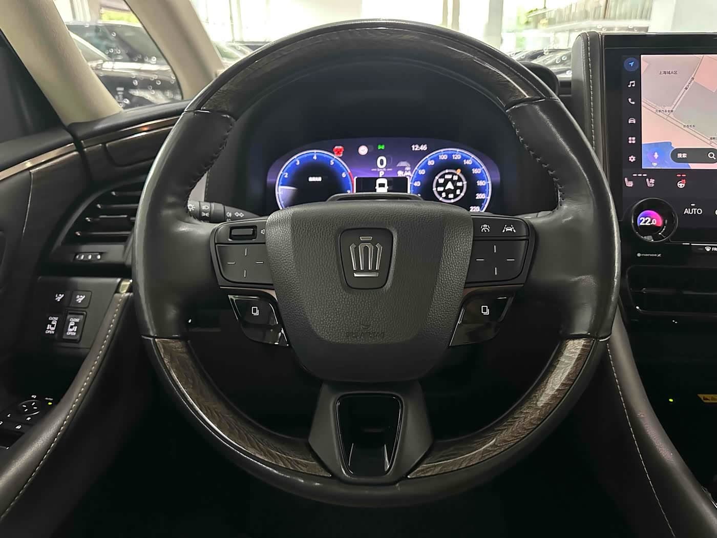 Toyota Vellfire 2024 — Фото 10/20