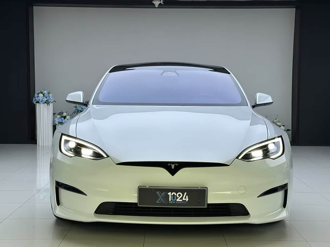 Tesla Model S 2023 — Фото 2/13
