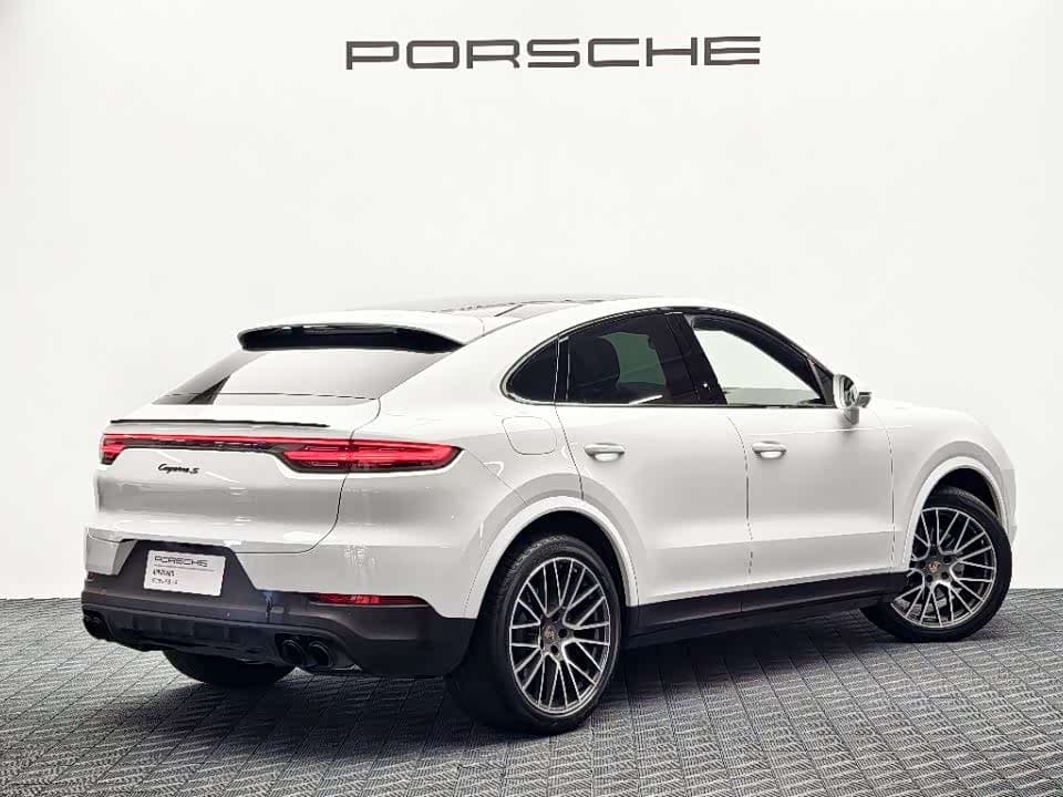 Porsche Cayenne 2023 — Фото 8/14