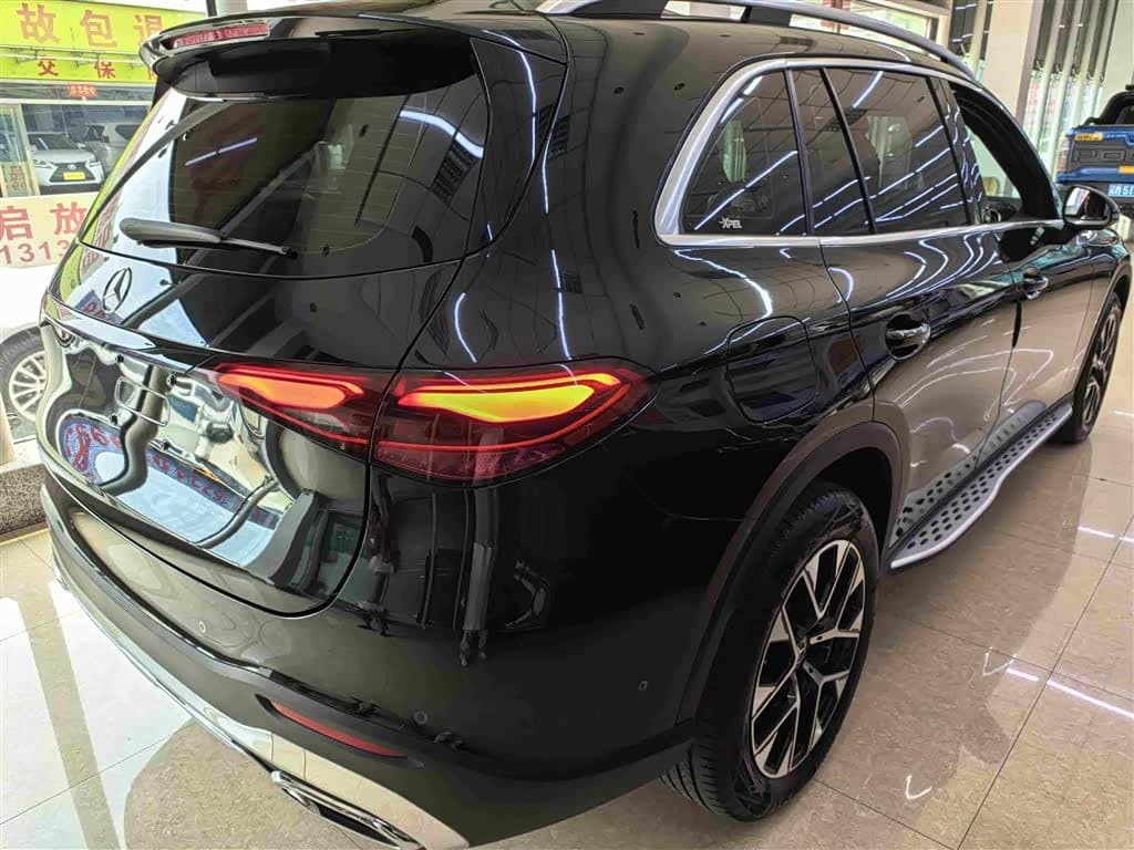 Mercedes-Benz GLC 2023 — Фото 5/12