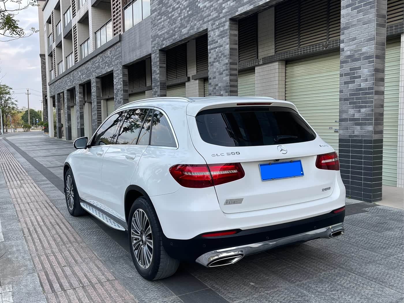 Mercedes-Benz GLC 2016 — Фото 4/7