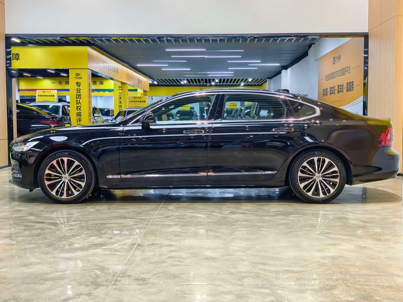 Volvo S90 2024 — Фото 7/11
