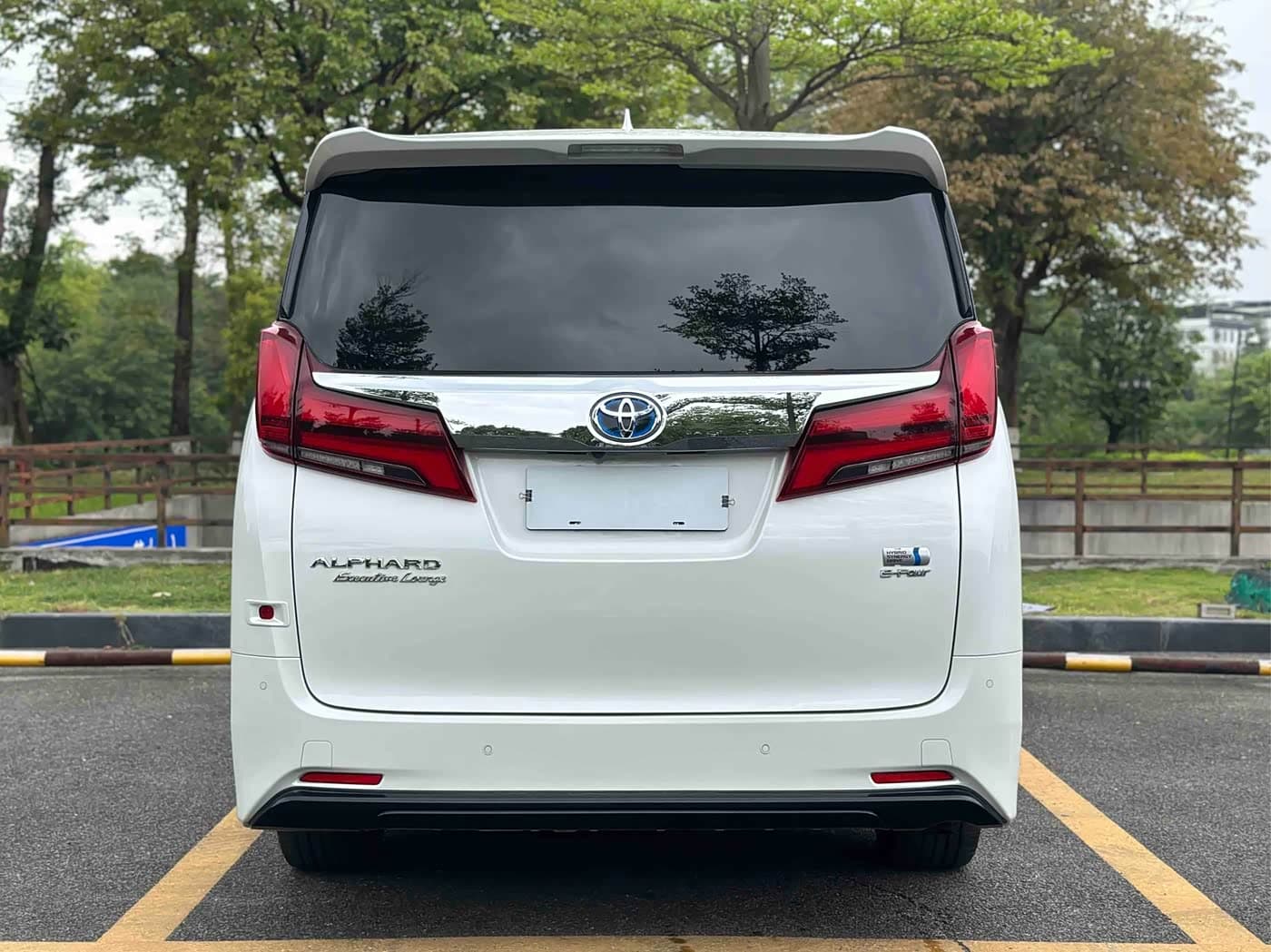 Toyota Alphard 2020 — Фото 5/20
