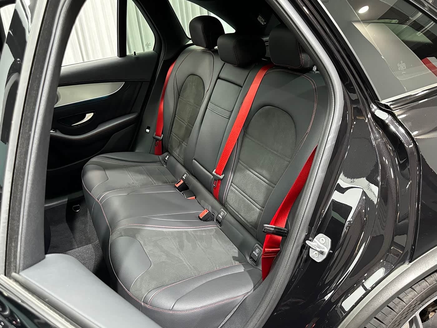 Mercedes-Benz GLC AMG 2018 — Фото 15/20