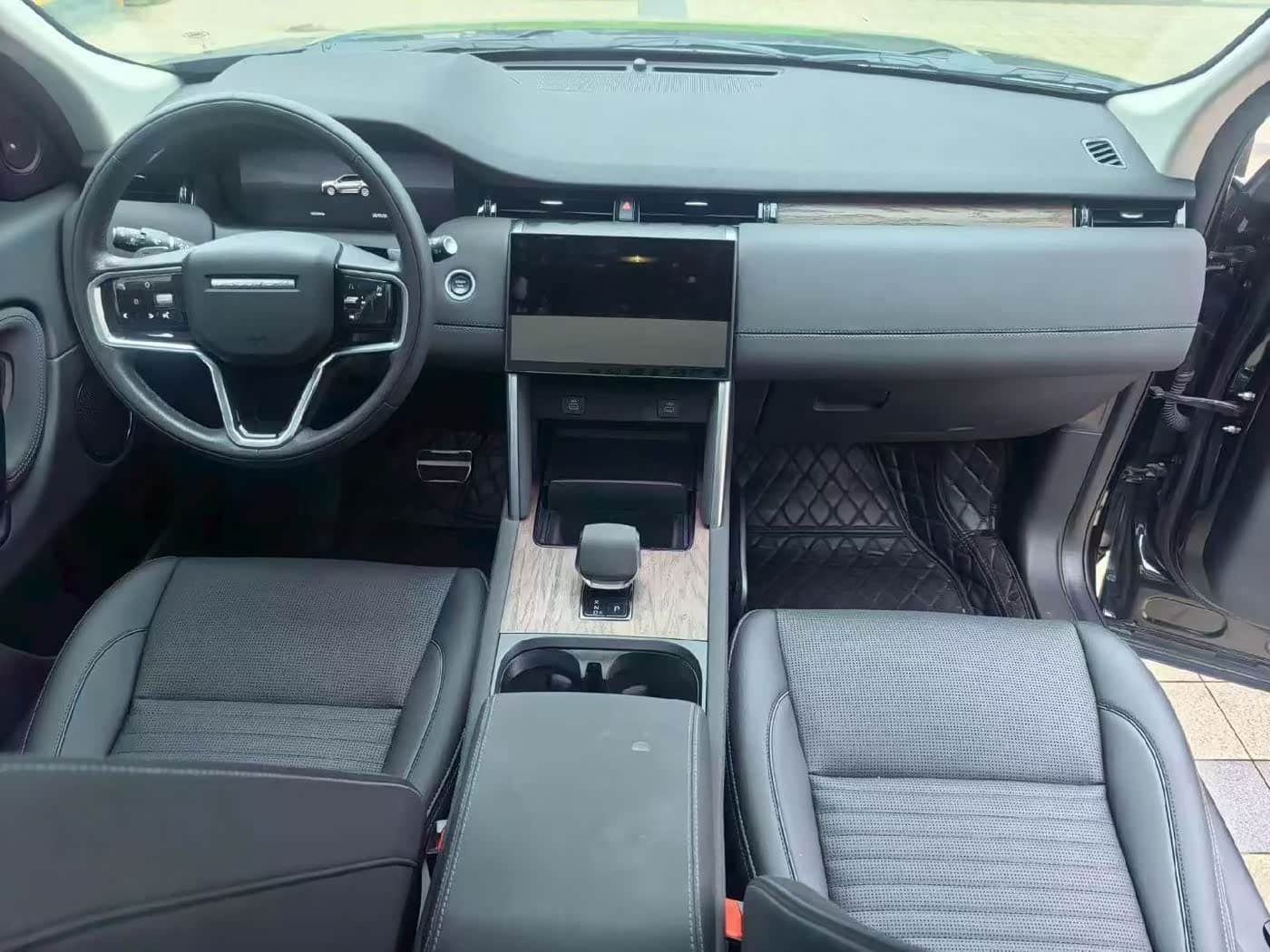 Land Rover Discovery Sport 2023 — Фото 6/9