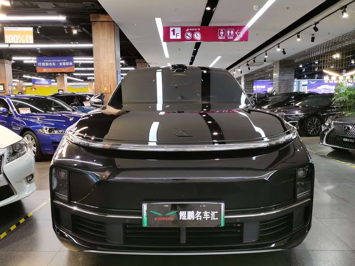 Li Auto Li Xiang L9 2024 — Фото 2/20