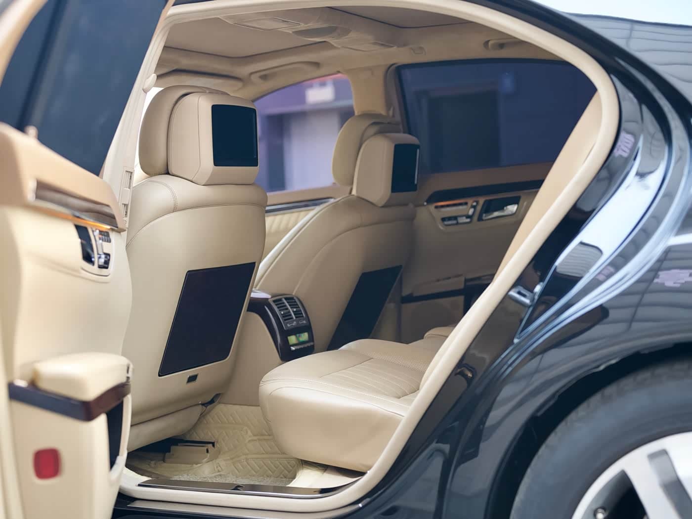 Mercedes-Benz S-Class 2011 — Фото 13/20