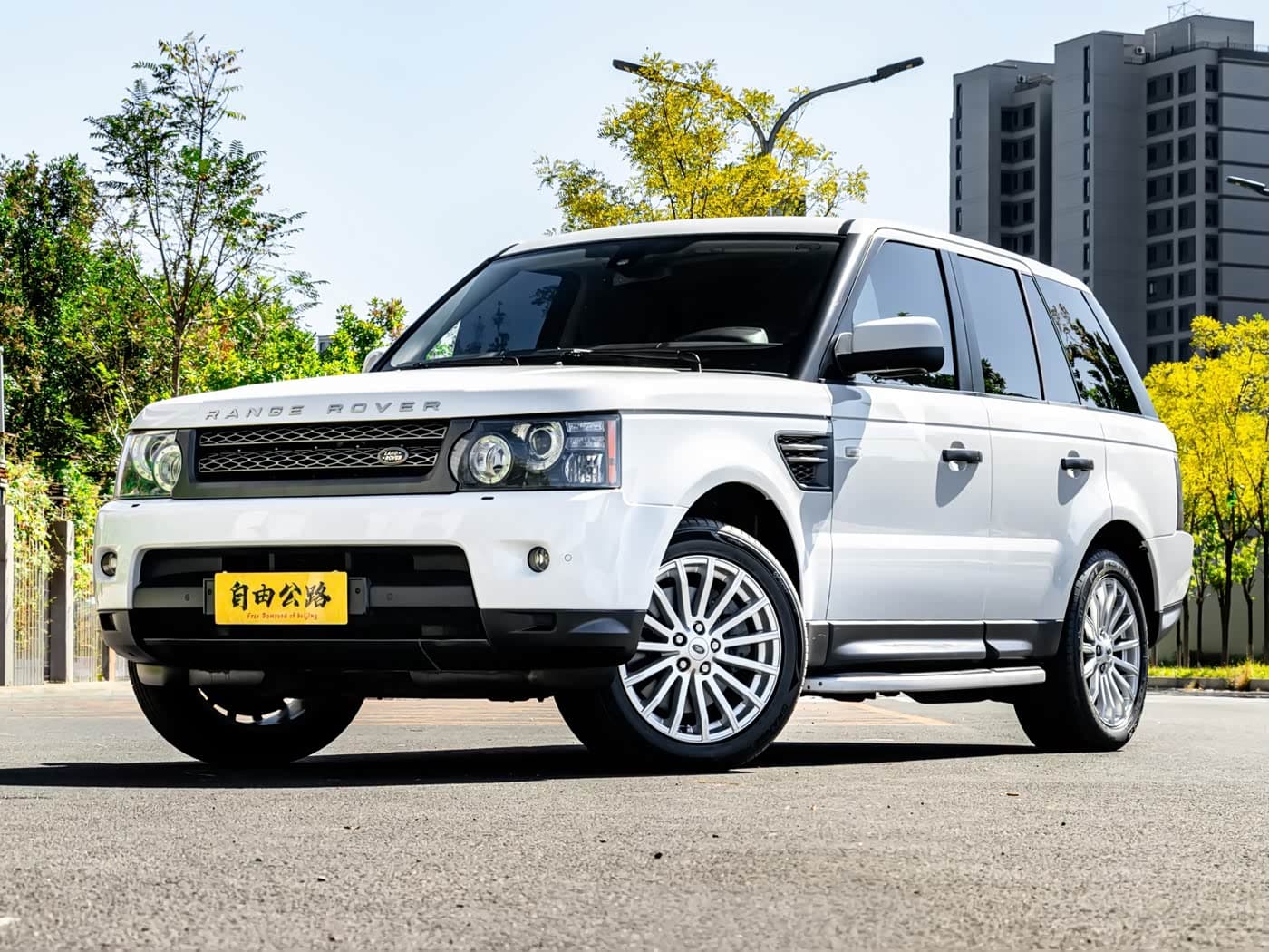 Land Rover Range Rover Sport 2011 — Фото 5/20