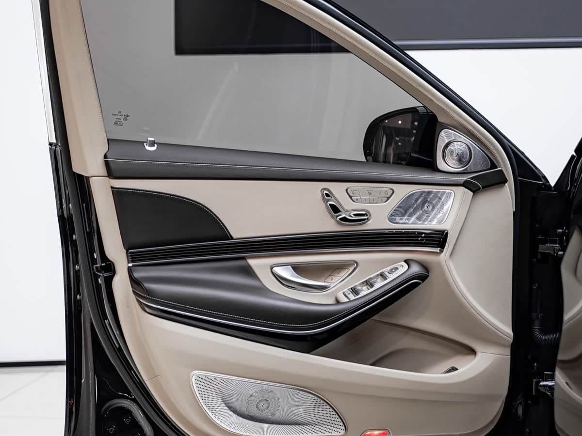 Mercedes-Benz Maybach S-Class 2020 — Фото 15/19