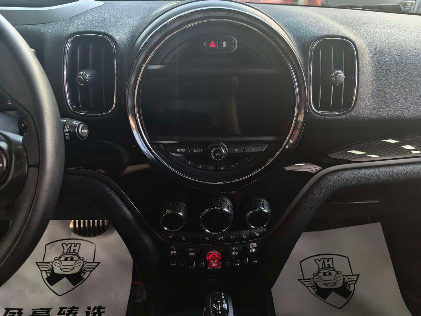MINI JCW COUNTRYMAN 2019 — Фото 15/20