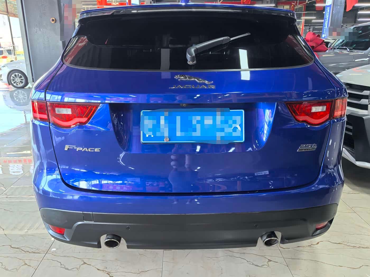 Jaguar F-PACE 2018 — Фото 5/13