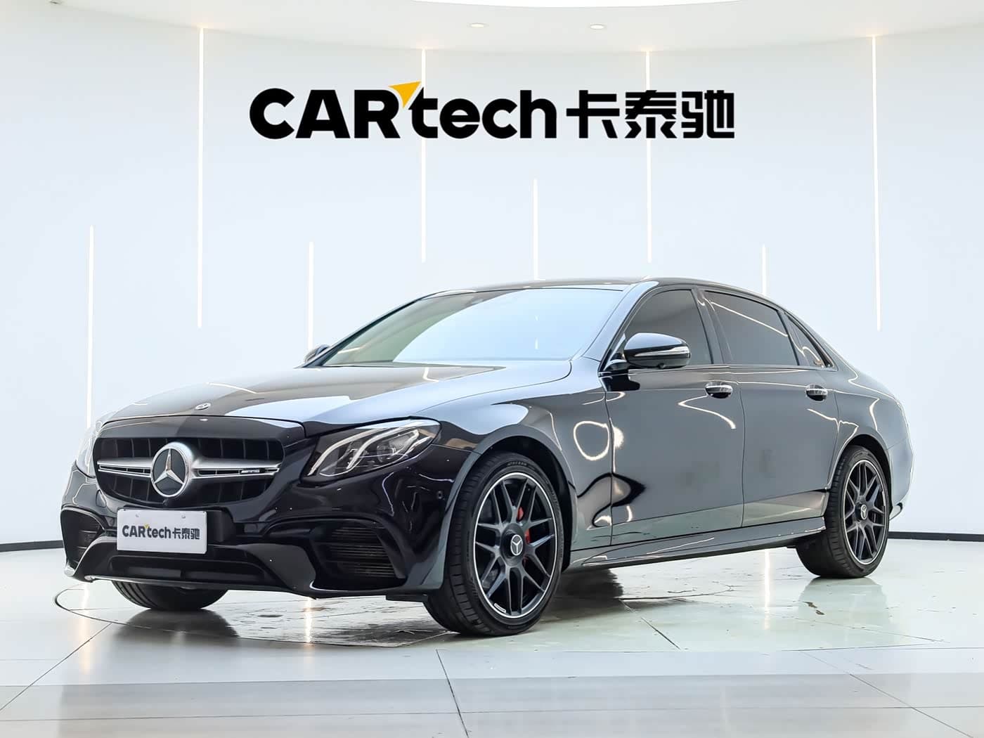 Mercedes-Benz E-Class 2020 — Фото 1/20