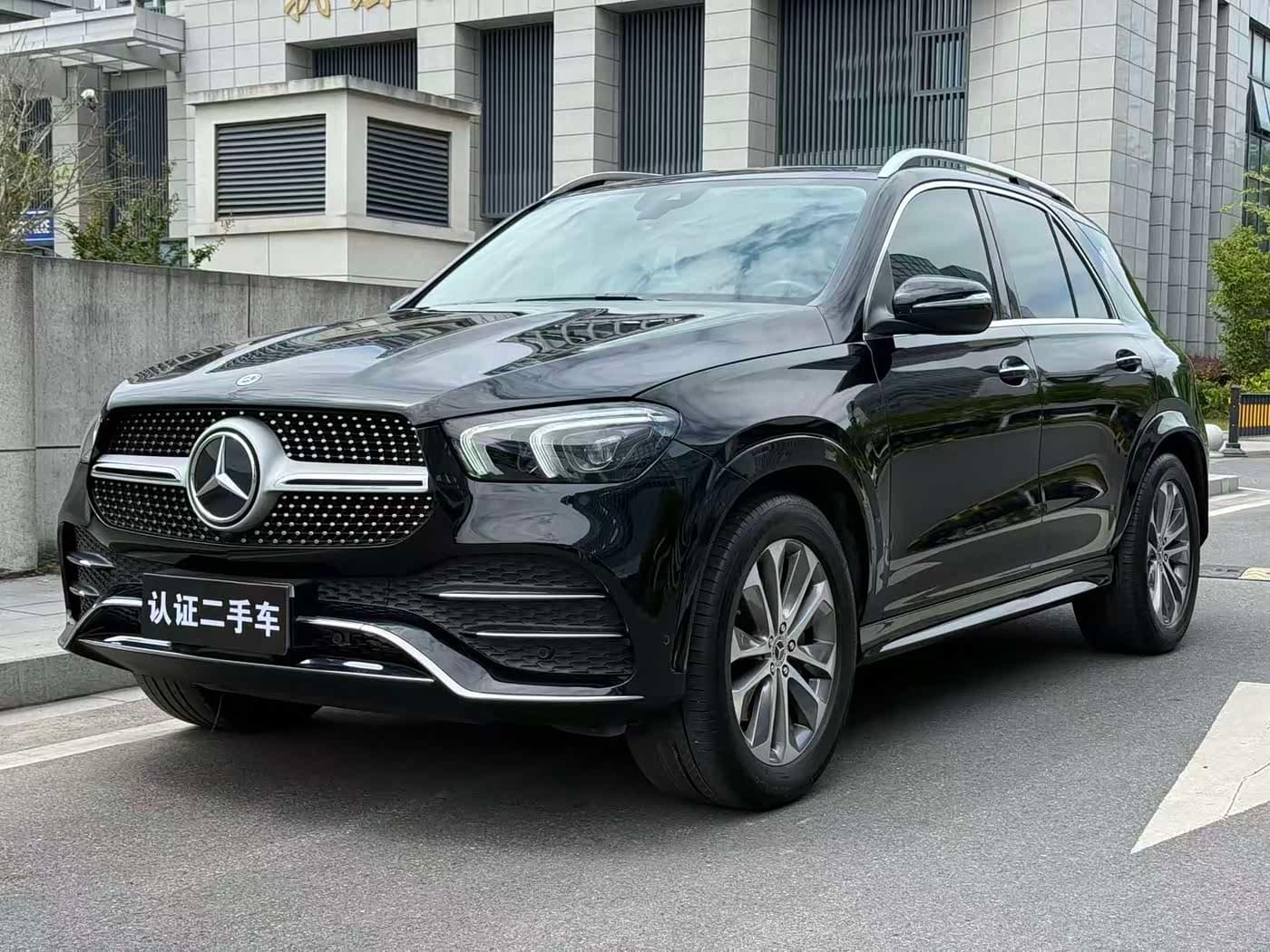 Mercedes-Benz GLE 2023 — Фото 1/16
