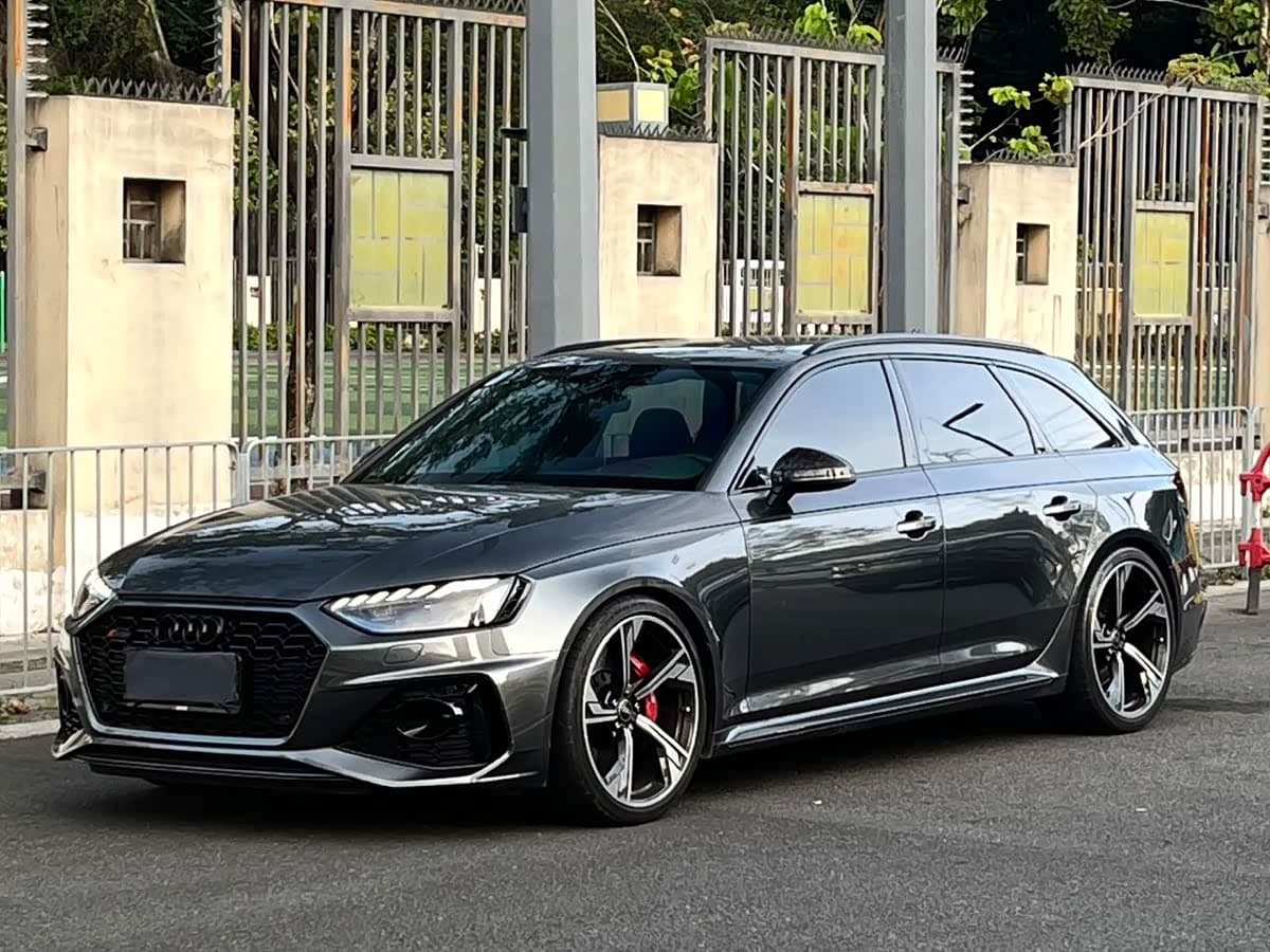 Audi RS 4 2023 — Фото 1/15