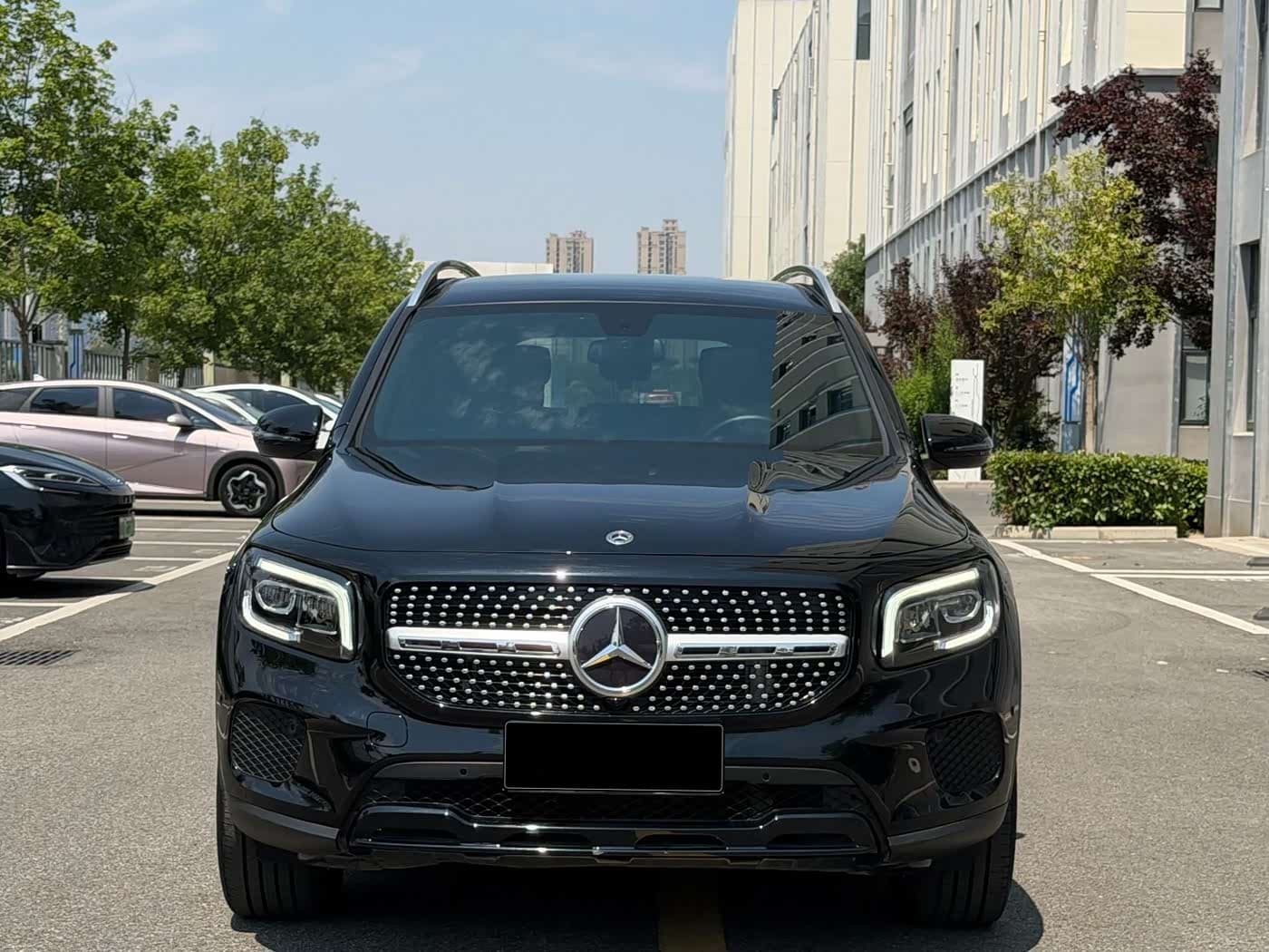 Mercedes-Benz GLB 2021 — Фото 3/18