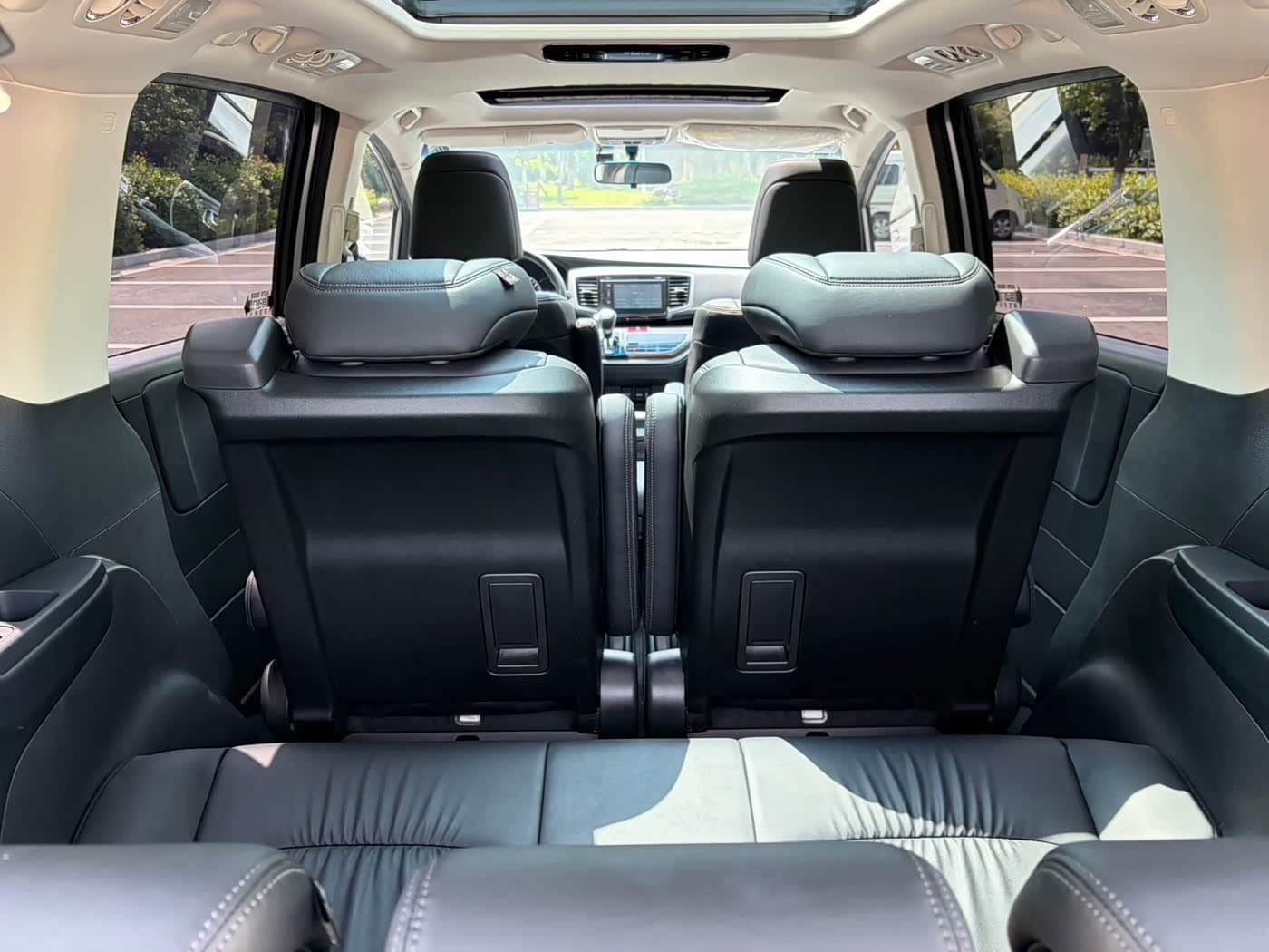 Honda Odyssey 2019 — Фото 11/17